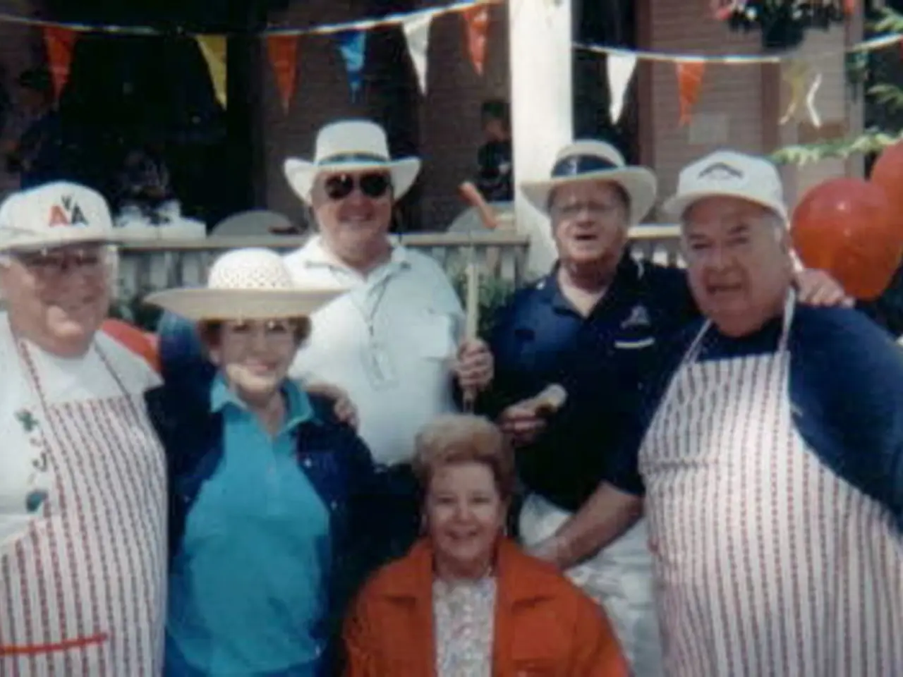 Top-Pick Gardening Jumpsuits: 9 Practical and Comfortable Dungarees for Optimal Garden Work