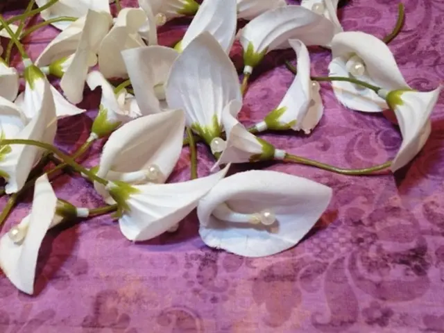 Craft Your Own Felt Flower Wreath Without Hassle