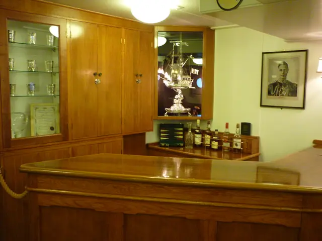 Low-Effort Trick Revealed: Enhance Your Cabinets' Appearance for a High-End Look Using 'Heritage'...