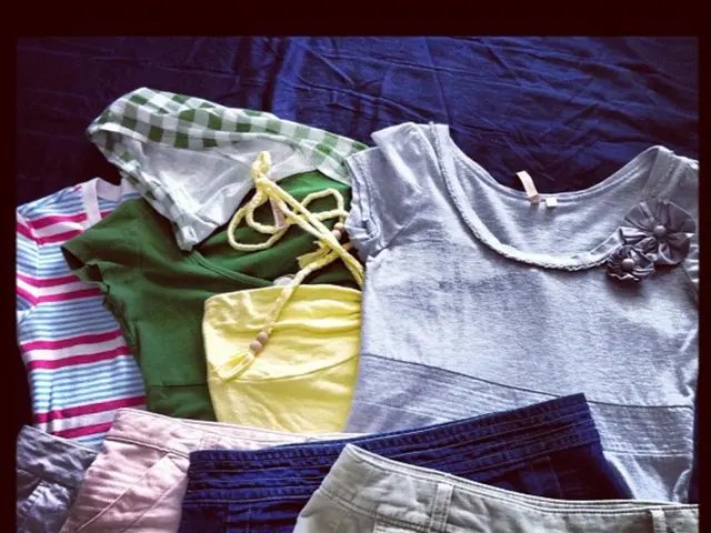 Spanish Fashion Enthusiasts Opting for Elegant Pant Trend Over Wide-Legged Denims