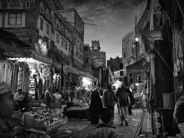 Evening Bazaar in Osnabrück: Autumn Enjoyment Beneath the Starlit Sky