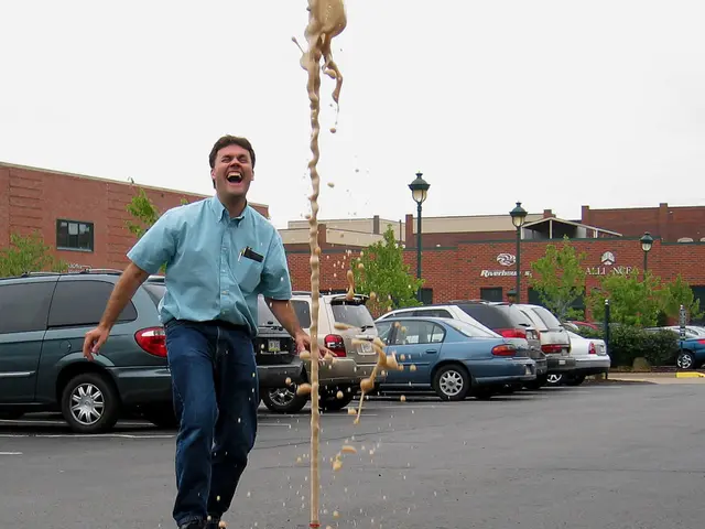 Heavy-duty vehicle weighing over 2000 kg