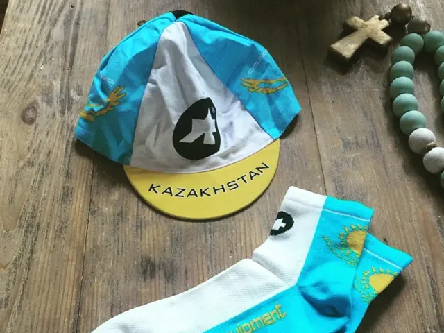 Harnessing Blockchain, Internet of Things (IoT), and Analytics for Streamlined Supply Chains