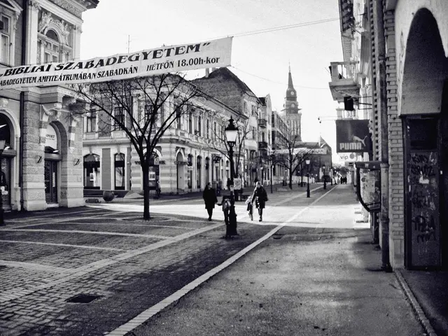 Road Closure Along Route: Entire Shutdown in Given Direction