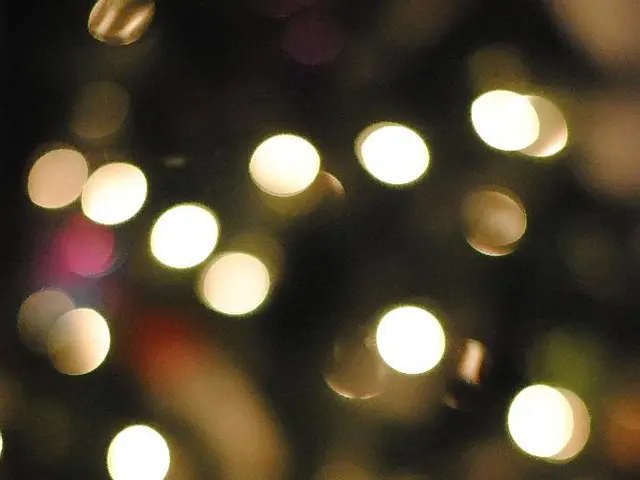 Save $17 on the Lego Marvel Infinity Gauntlet toy at Amazon