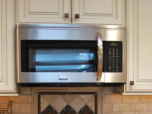 Efficient Cooking Solutions: Maintaining Your C106SIX-PT Wall Oven with Ease