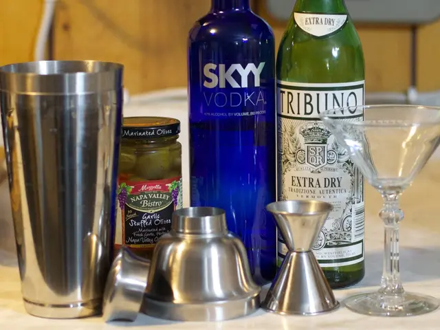 Quick Tip: Distinguishing Antiques from Modern Items: A Speedy Method to Identify Crystal from...