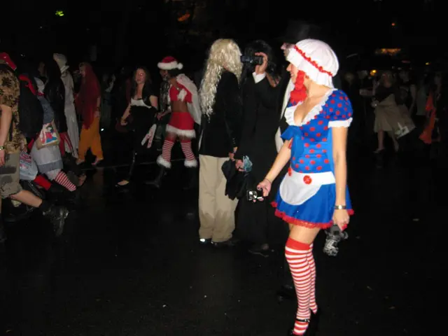 Engage in entertainment and camaraderie with the Kirchhellen Dramatic Society