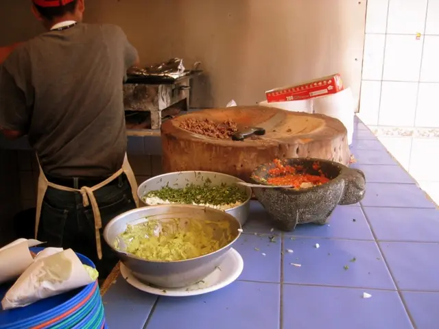 Kitchen Enhancements from Wayfair: Transform Your Cooking Space into a Desired Hangout