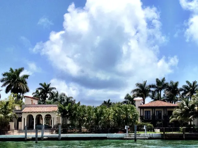 Scorching North German Summer Spotlighted through Fiete