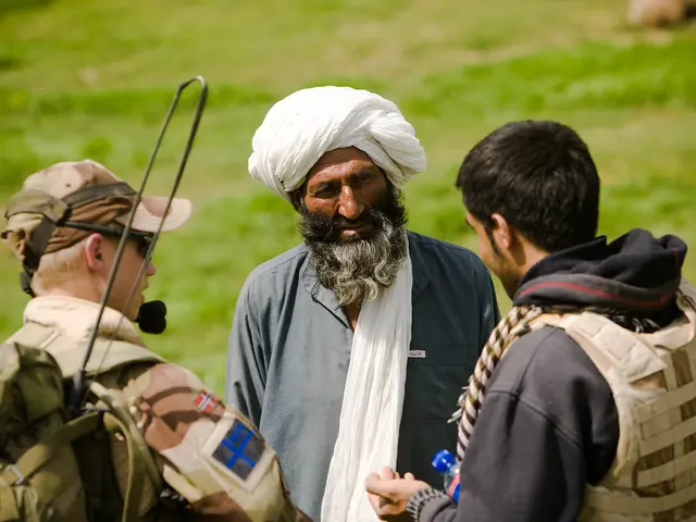 Tough and Prepared: Sturdy Men's Cargo Shorts for Any Situation