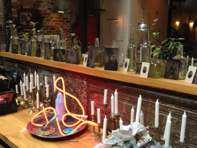 Creating Luminous Potion Containers with Etchall: A Step-by-Step Guide