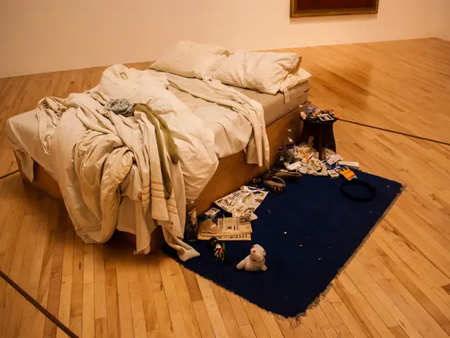 Rethought plain white bed sheets as uninteresting - until witnessing Leanne Ford's rustic-inspired...