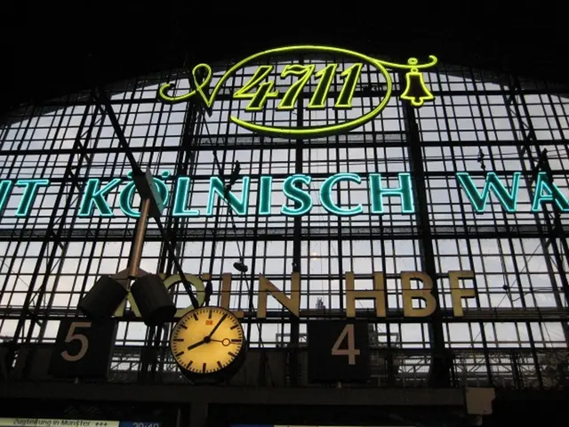 Refurbishing the Mechanism of Müller & Co's Mühlheim Box Clock