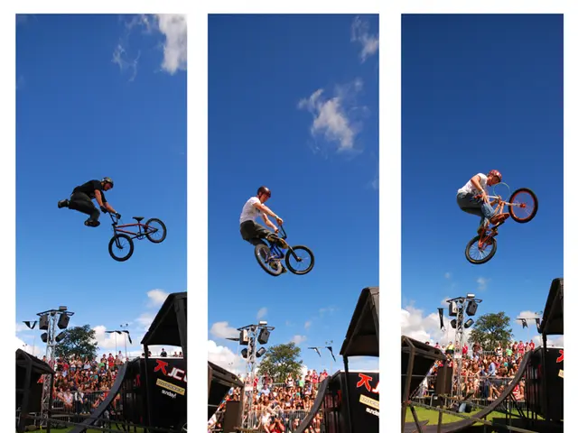 Tynemouth's cycling history is commemorated through a new sculpture