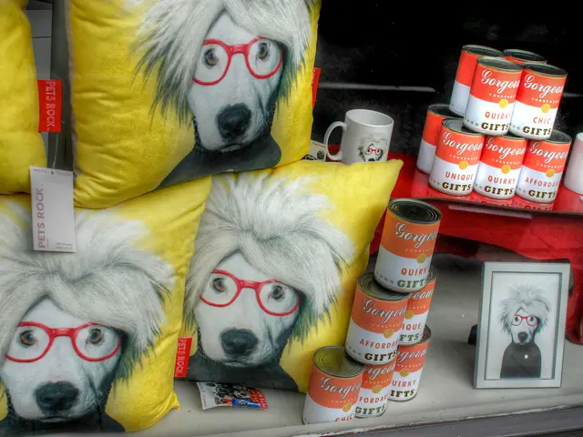 Organizing a Vibrant African-Themed Family Meal, Featuring Eva Sonaike's Guidance