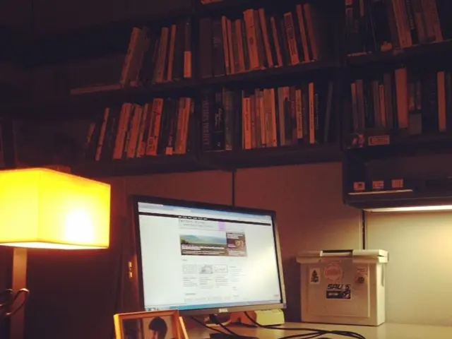 "Discover the 'Book Lamp': A Nearly Magical Lighting Solution Hiding in Academic Gear"