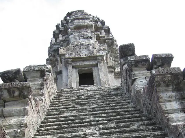 experiencing the delight that "The Diplomat" finds in Rome