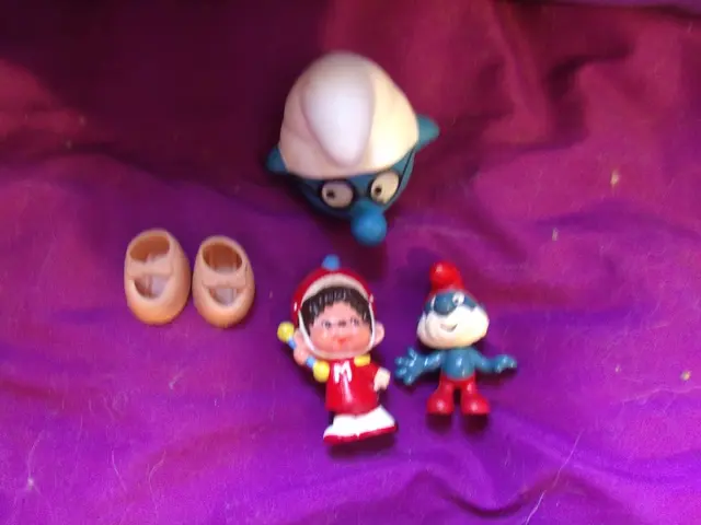 DIY Guide for Crafting a Baby Costume in the Style of a Game Boy