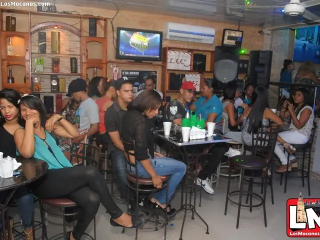 Endured a sweltering summer sans air conditioning with this $95 high-powered fan