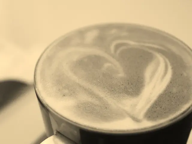 Ensure spills are a thing of the past with the top-tier sippy cup...